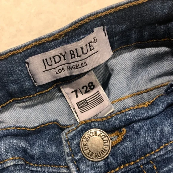 Judy Blue Denim Jeans - Picture 3 of 3
